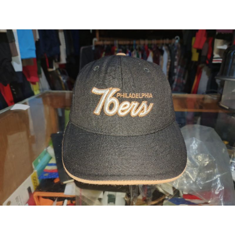 topi nba Philadelphia 76ers