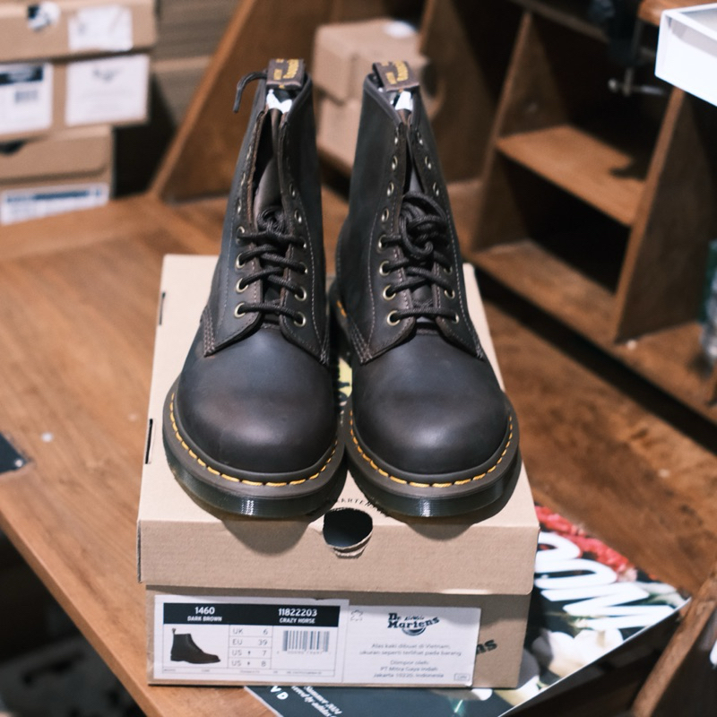 Sepatu Dr. Martens 1460 Dark Brown Crazy Horse Gaucho