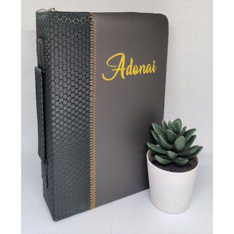 

SAMPUL ALKITAB SEDANG MOTIF "ADONAI