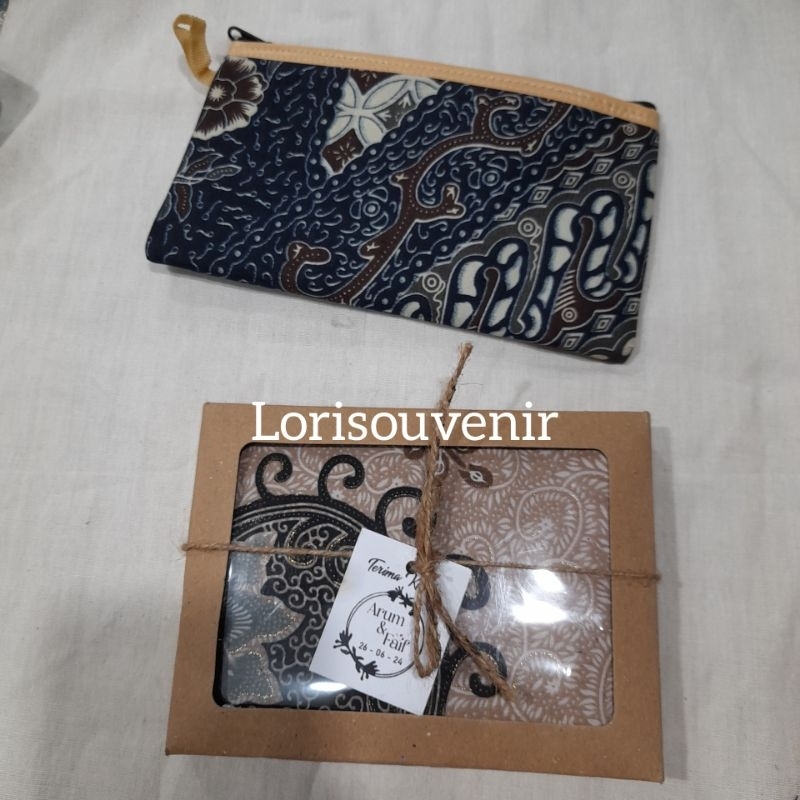 Souvenir dompet batik kemas box