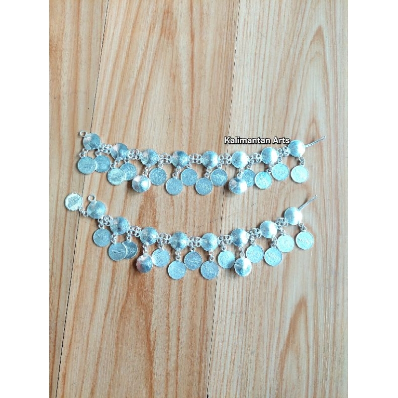 1 Pasang Gelang Kaki Juntai khas Dayak Iban