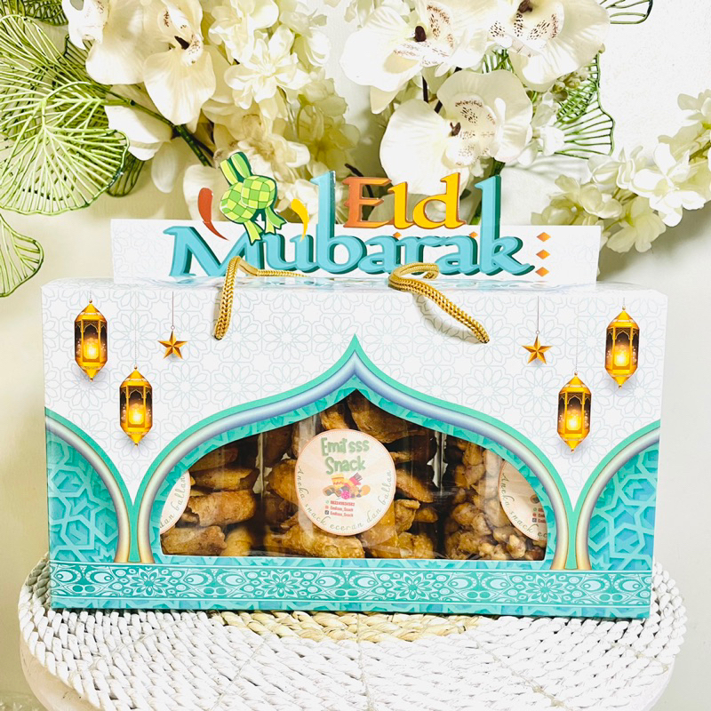 

PAKET HAMPERS KUE LEBARAN TOPLESAN UKURAN 800 ML (KHUSUS SAMEDAY & INSTAN)