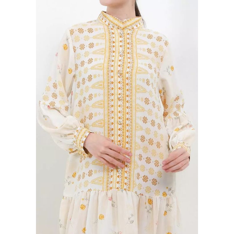 Kamilaa by Itang Yunasz | Gamis Etnik Modern