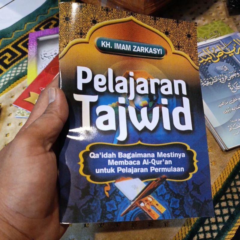 Buku Pelajaran Tajwid kh.Imam Zarkasyi GONTOR