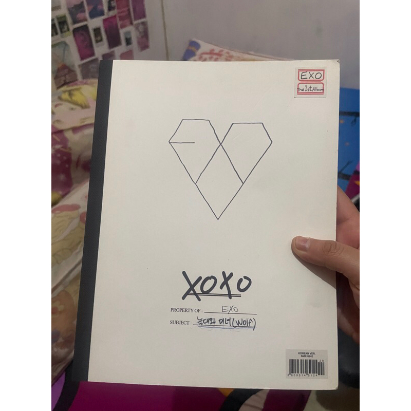 

Album XOXO
