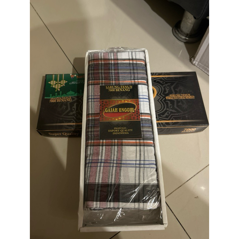 sarung Tenun GAJAH UNGGUL 7000 benang