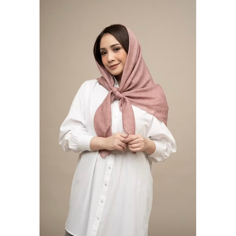 Diario x Nagita Slavina - Ultrafine Plain Scarf Kerudung Segi Empat