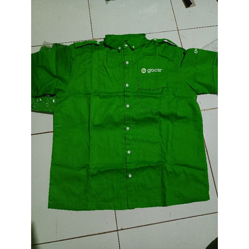 kemeja Baju gocar / gojek warna Hijau baru