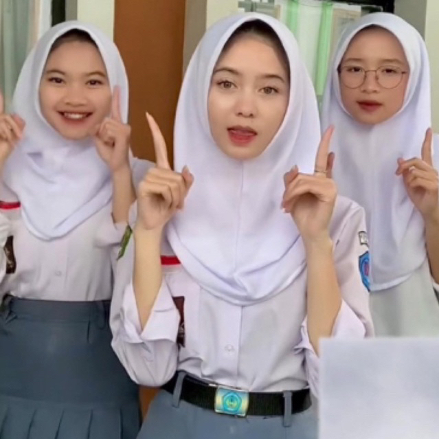 Jilbab Mughit by meira hijab segiempat Instant Premium