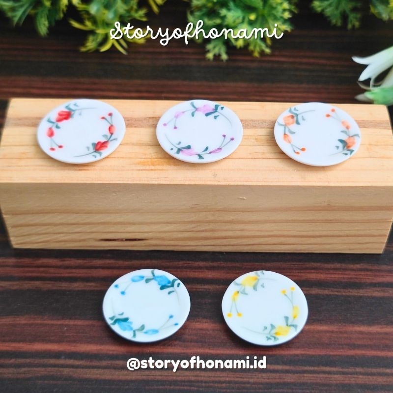 MINIATUR 1:12 PIRING BUNGA V2 (2.5 x 2.5 x 0.4 cm) KECIL KERAMIK MOTIF WARNA MAKANAN NENDOROID SHF F