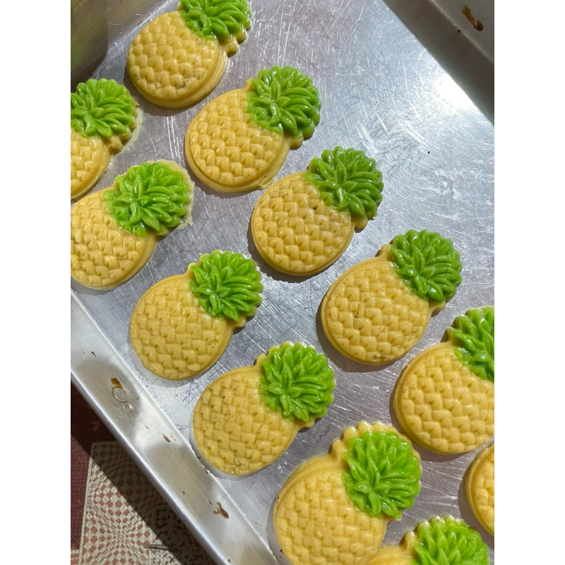 

NastarBentukNanas