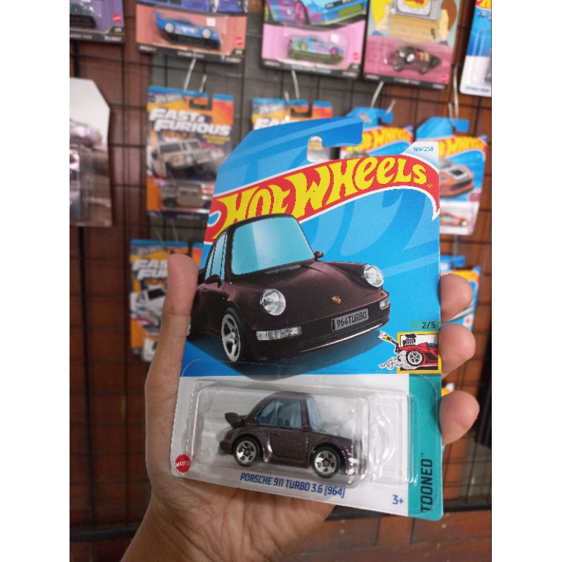 Hot Wheels Porsche 911 Turbo Tooned