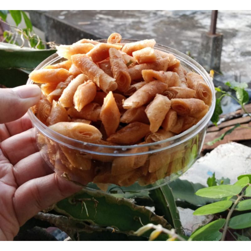 

lumpia roll pedas/asin 250 gr