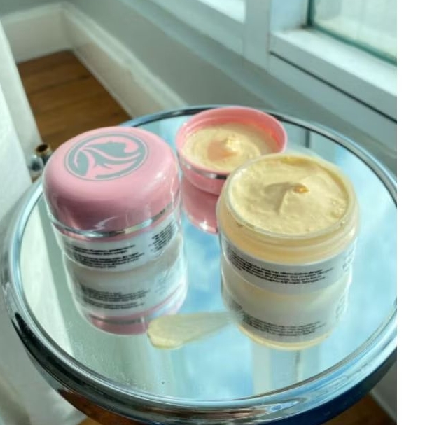 Cream Pemutih wajah WSC 2in1 10000% Ori (WSC ORI kemasan baru)