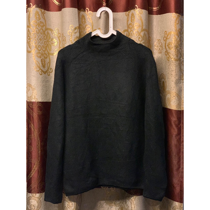 branded Uniqlo blacklabel - preloved baju rajut / knit wanita bahan empuk halus