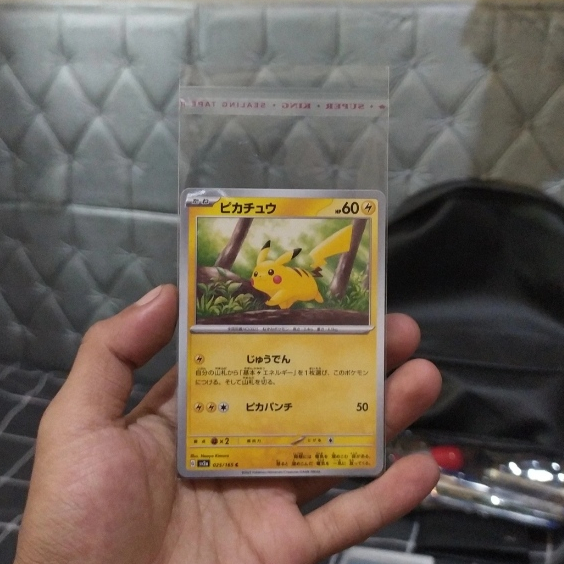 ( Habis ) Kartu Pokemon JPN Pikachu - Booster 151 Sv2a 025/165 C