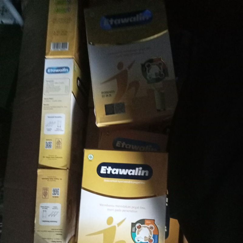 

susu kambing etawa bubuk buat kokoh tulang.