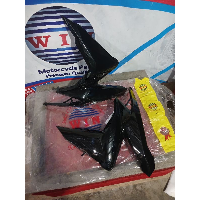 sayap vario new  125 150 hitam 2018-2022/legshiled luar vario 150 2018-2022/hitam