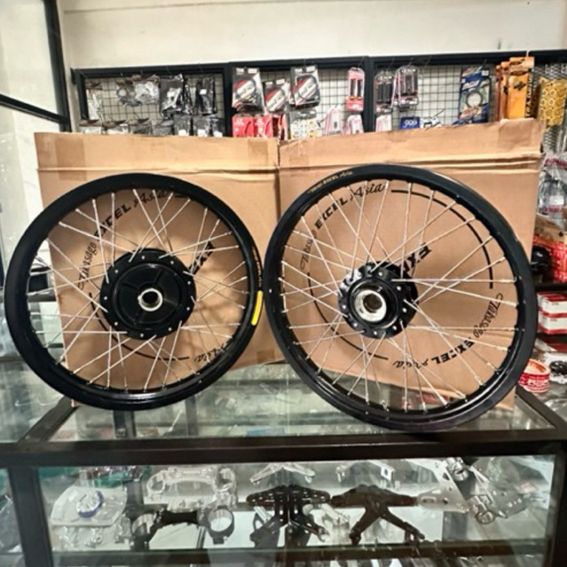 VELG RX KING TAKASAGO EXEL ASIA RING 18 185 & 160