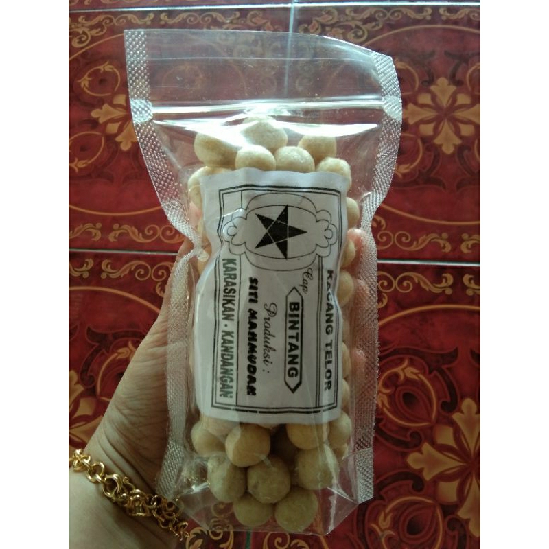 

kacang telor