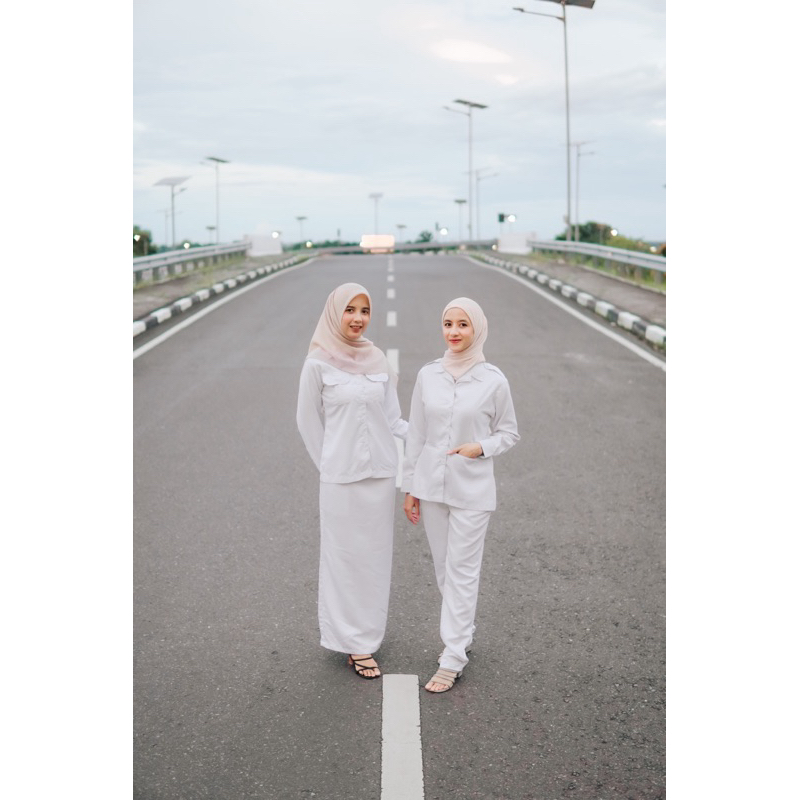 BAJU PDH PUTIH,BAJU PUTIH ATASAN KERJA,BAJU PUTIH PNS , BAJU KERJA PDH WANITA