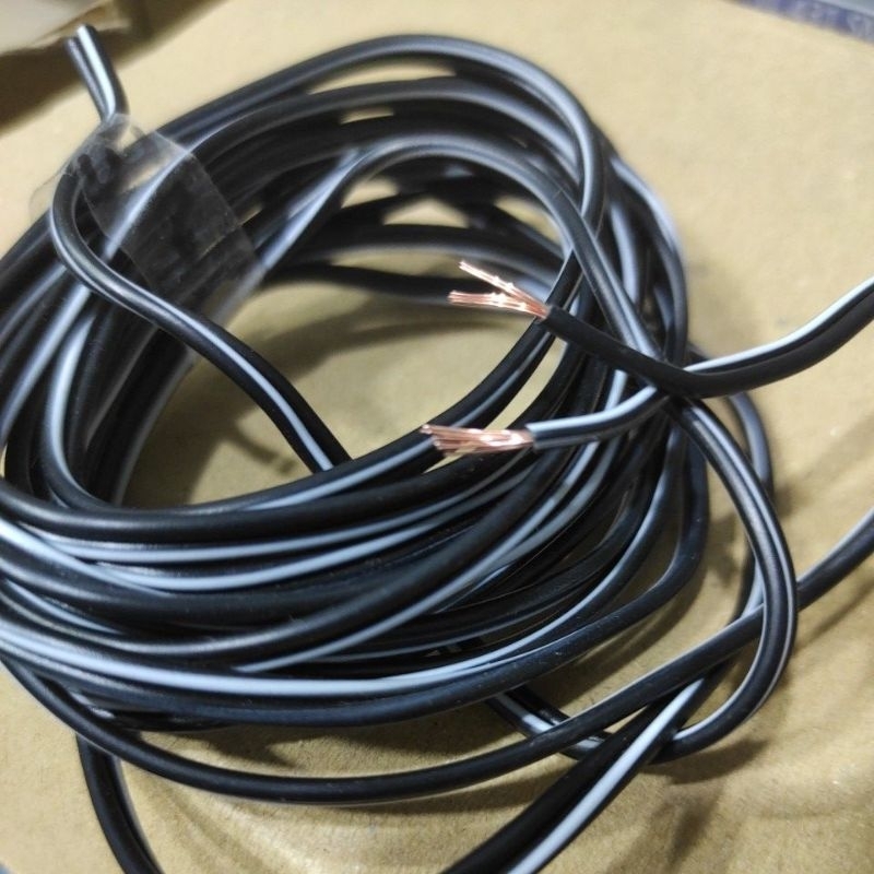 Per meter Kabel serabut 2 x 0.75 Makita Hitam putih