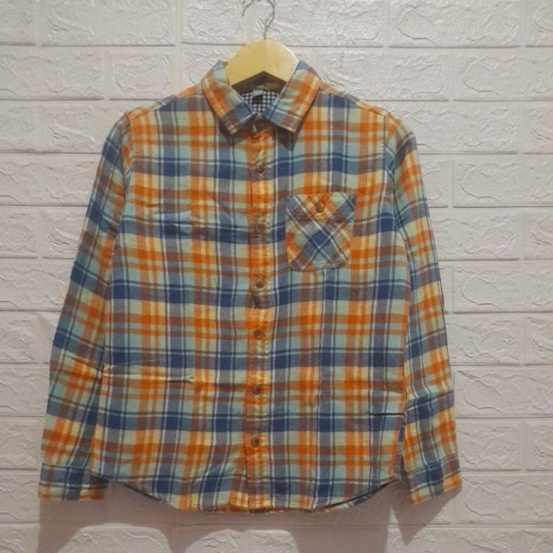 kemeja flanel remaja UNIQLO size 150 pl
