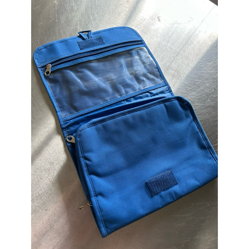 Organizer Travel Toiletries travel bag storage makeup bag pouch PRELOVED
