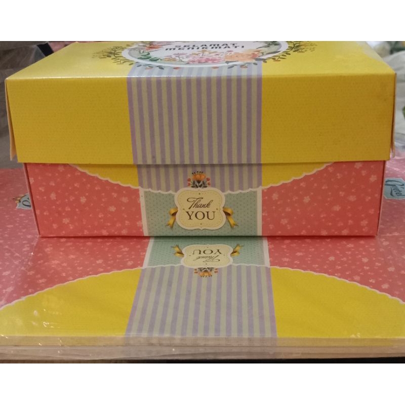 

DUS SNAK UNTUK ISI EMPAT MACAM KUE R3 GRETEL 10X15CM GLOSSY(20PCS)