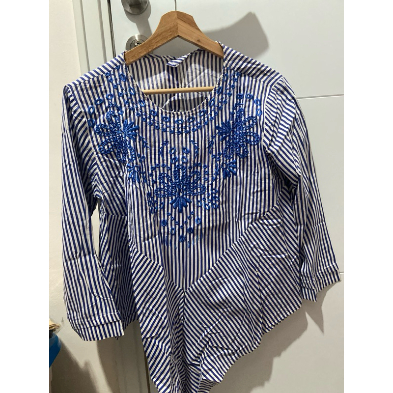 baju blouse atasan biru garis garis preloved sale fashion wanita
