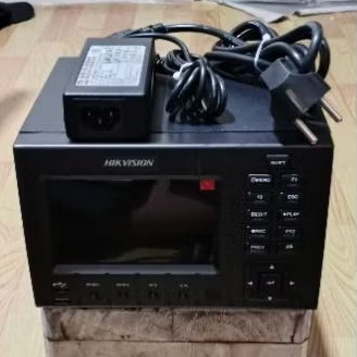 DVR Hikvision DS-7204HGHI-SH Build in PoE + Harddisk 1 TB