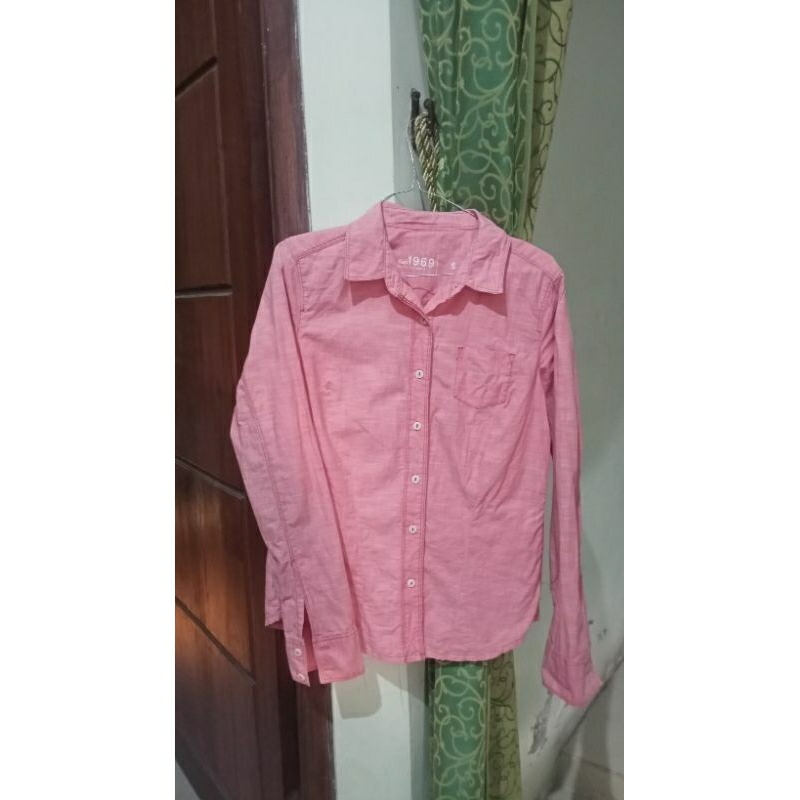 Preloved kemeja Gap pink/Gap second