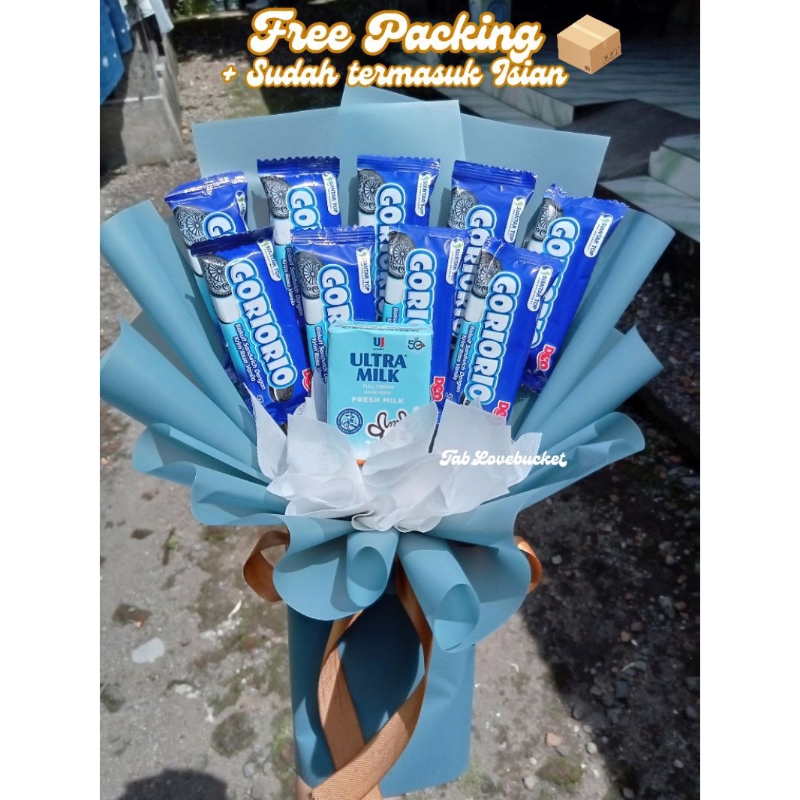 

Bucket snack dan susu / buket snack dan susu / bucket wisuda sempro ulangtahun / buket susu ultramilk / bucket coklat dan susu