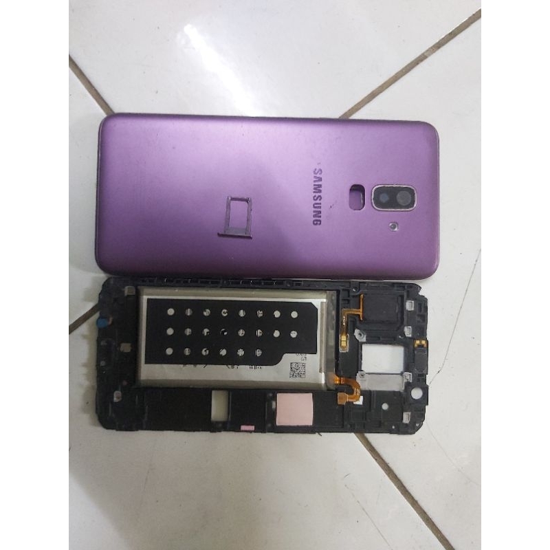 satu set samsung j8  original copotan tanpa mesin dan lcd baca deskripsi