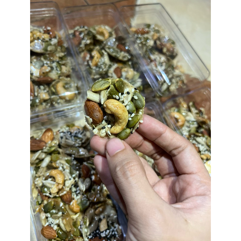 

kue kacang florentine