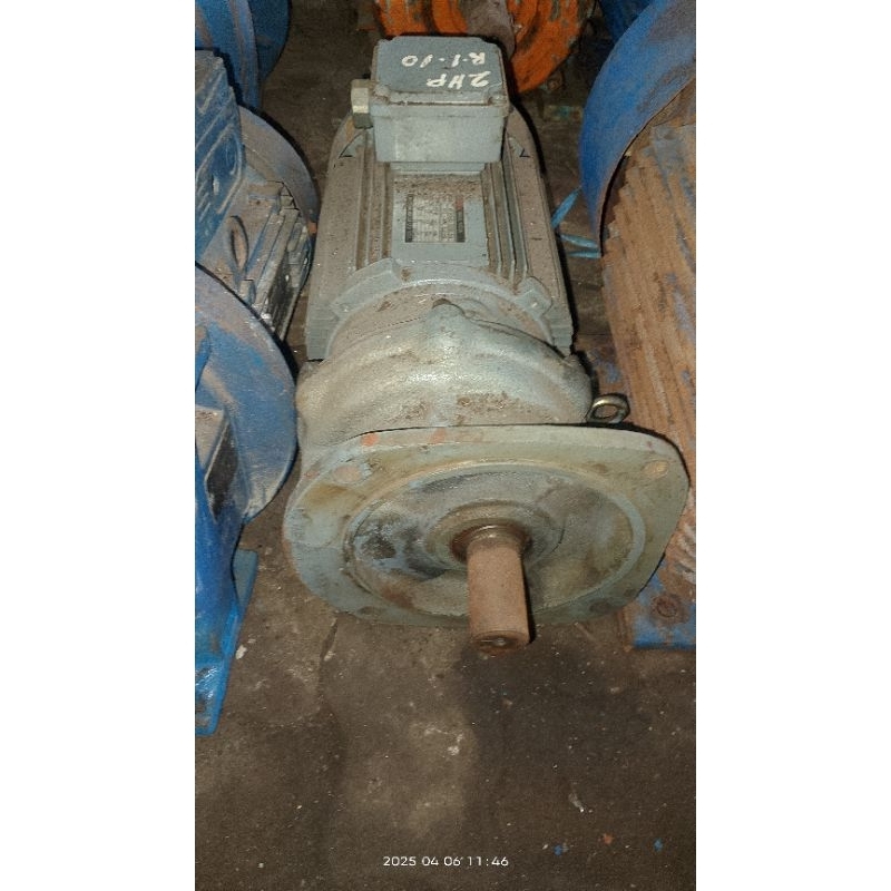 Dinamo Gear Motor Listrik Pabrik 3 Phase, 2 Hp Gear Box Tipe Fleng Rasio Gear 1:10 Dijamin Lilitan A