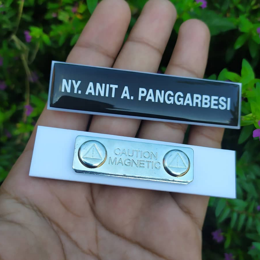 

HARGA GROSIR Nama Dada Magnet Name Tag Magnet Papan Nama Magnet Akrilik Resin Glasss