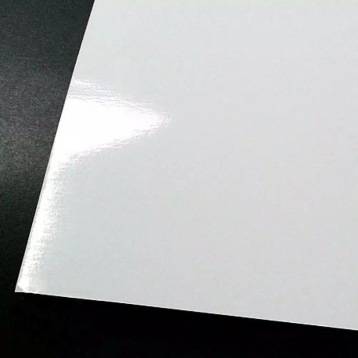 

Kertas Glory CCD 210 gram / Cast Coated Board / Karton Glory / Duplex Kilat Putih 210 gsm gr