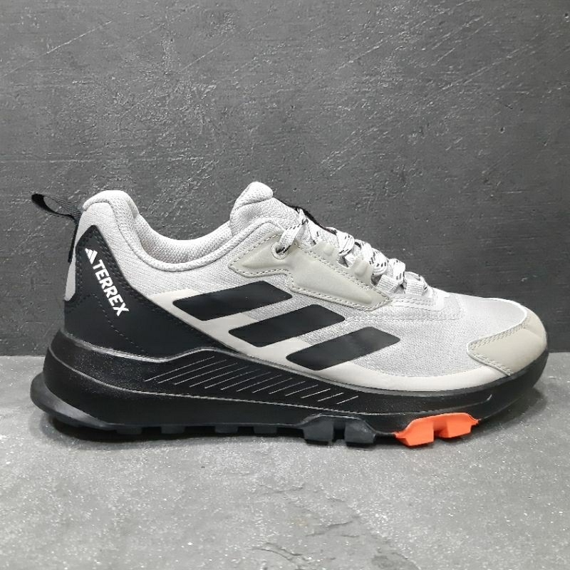 Sepatu terrex anylander grey black orange