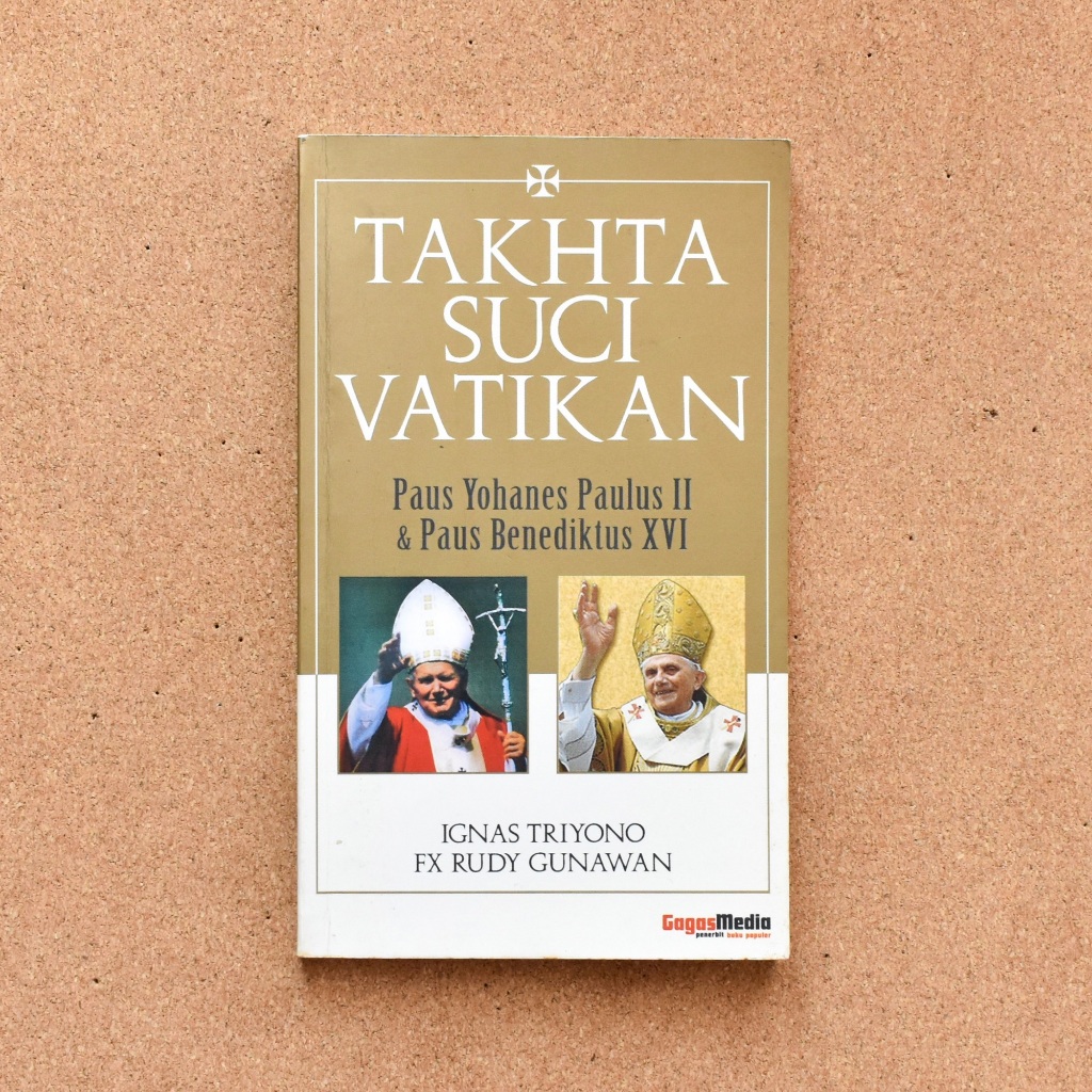 Buku Bekas Takhta Suci Vatikan Paus Yohanes Paulus II & Paus Benediktus XVI 9789793600796