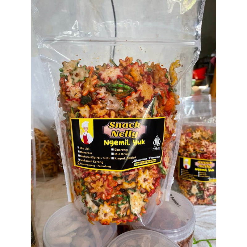 

KRUPUK SEBLAK GURIH PEDAS ASIN DAUN JERUK