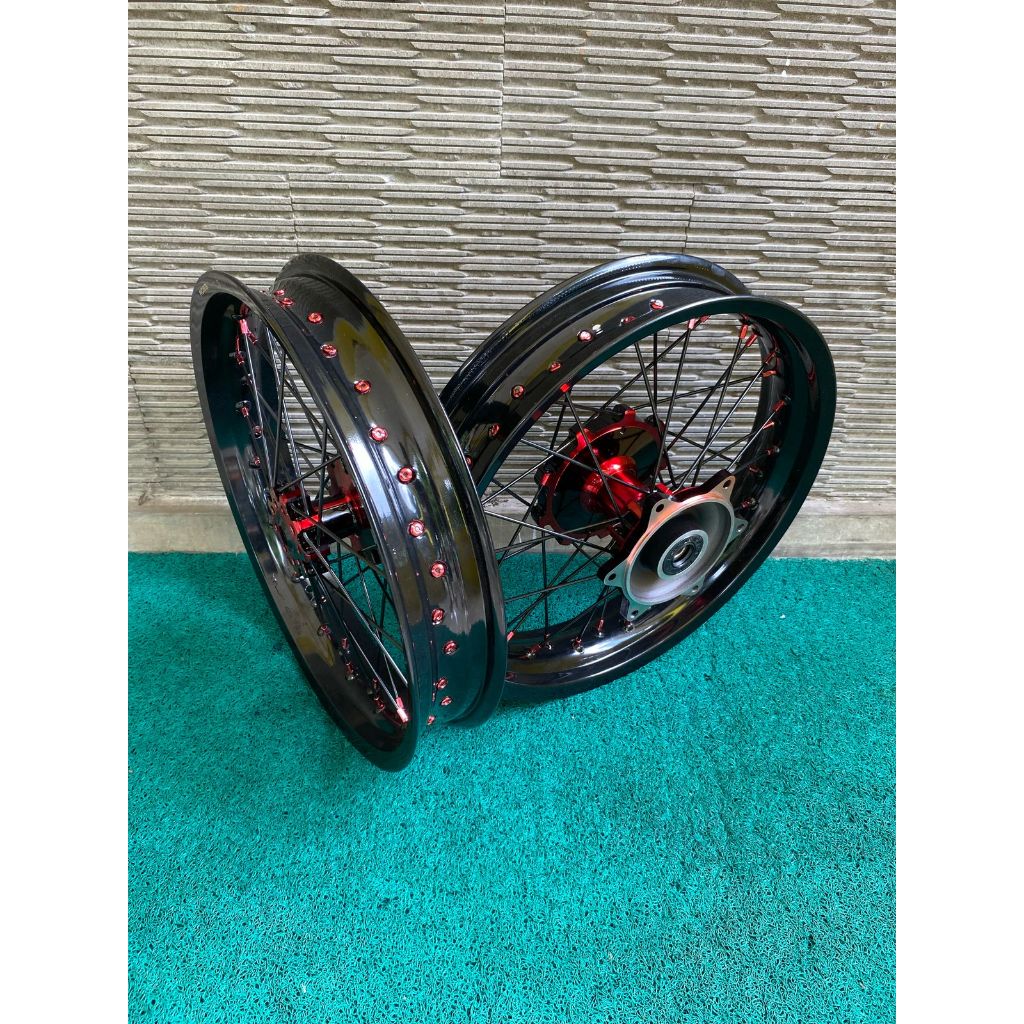 Roda Supermoto CRF Ring 17 Tanpa Ban Velg Rossi Baru