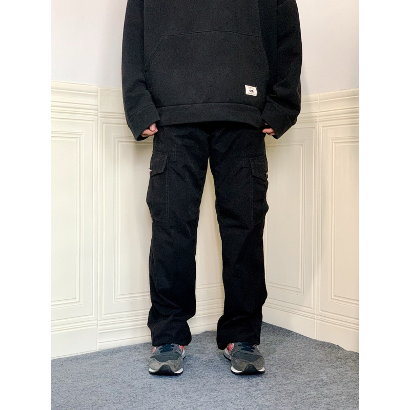 Celana Cargo by UGIZ JEANS BLACK (33/34)