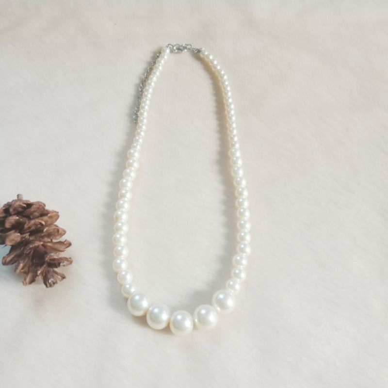 Kalung Mutiara  Berat- Kalung Hijab Putih Tulang