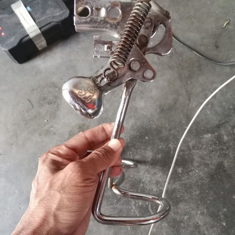 STANDAR BELAKANG SEPEDA LISTRIK RING16 BEKAS