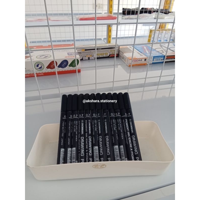 

SNOWMAN - Drawing Pen 0.7 mm Hitam