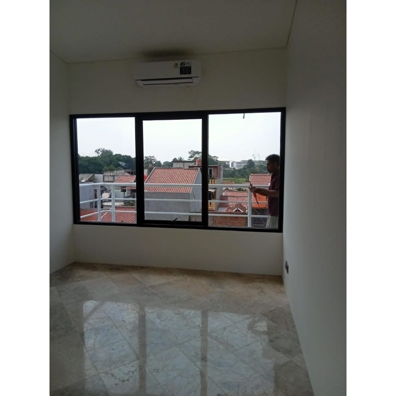 Jendela Sliding Aluminium