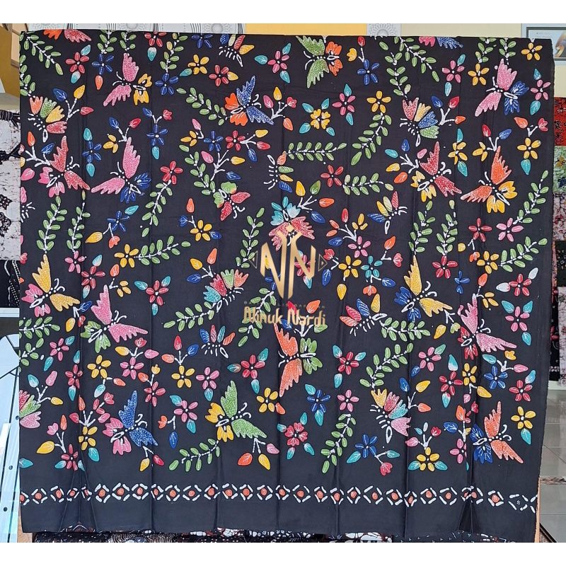 Kain Batik Tulis Bakaran Khas Pati