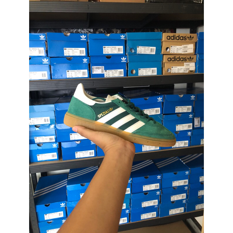 Sepatu handball spezial green&white