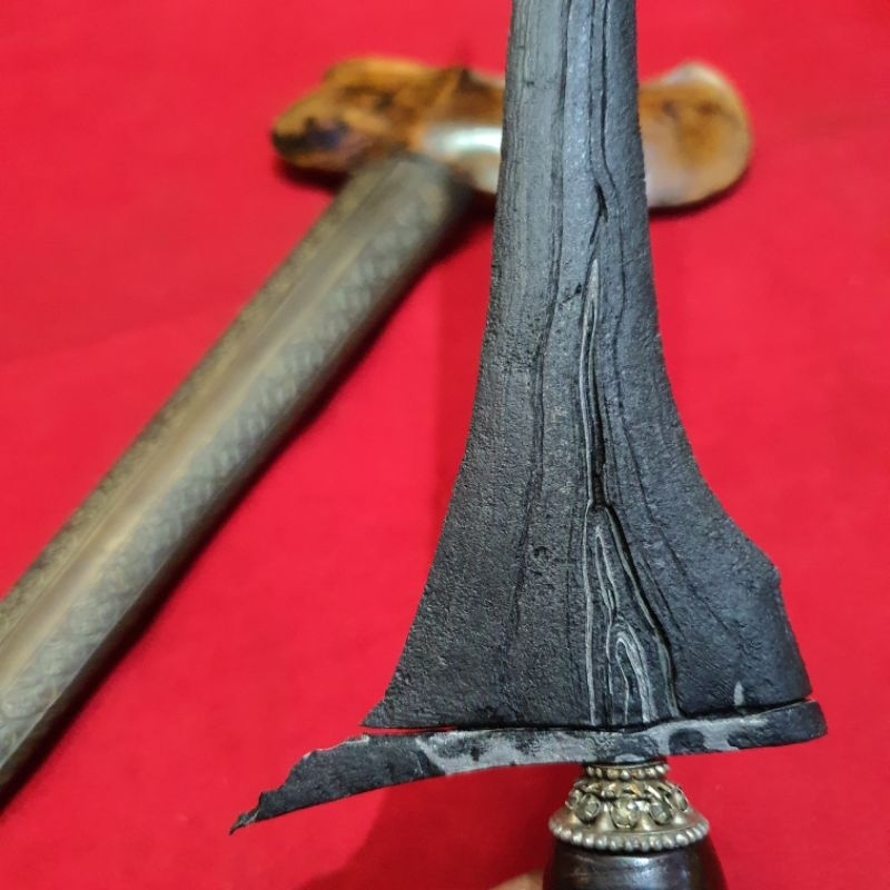 Keris Sepuh Pamor Junjung Drajat